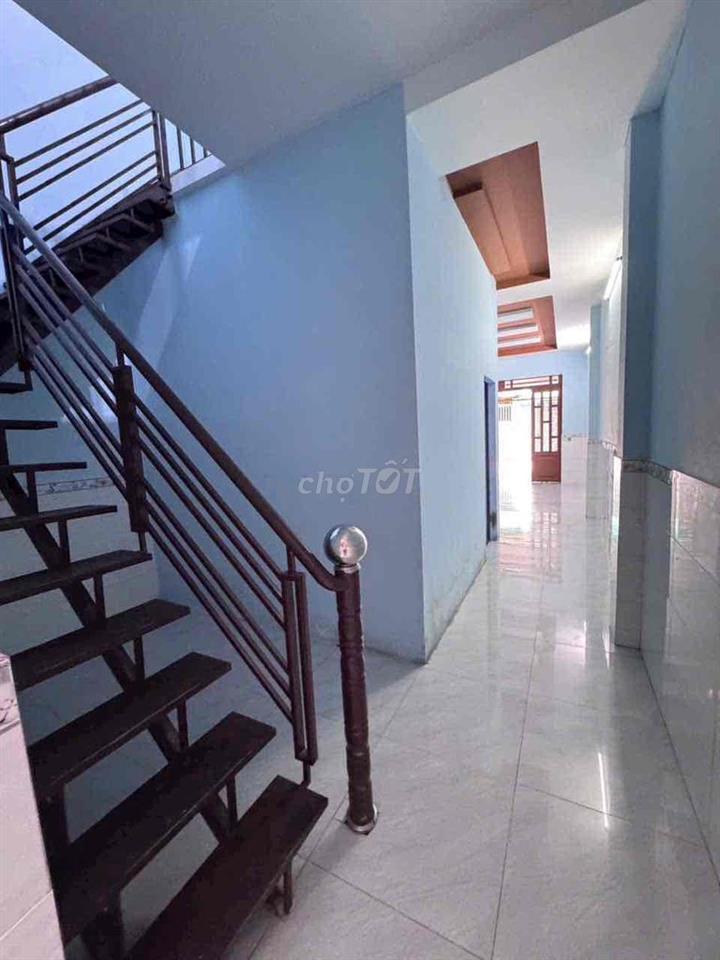 Nhà 1/ hẻm xe tải 4x20M - 3 phòng - 7tr/ tháng