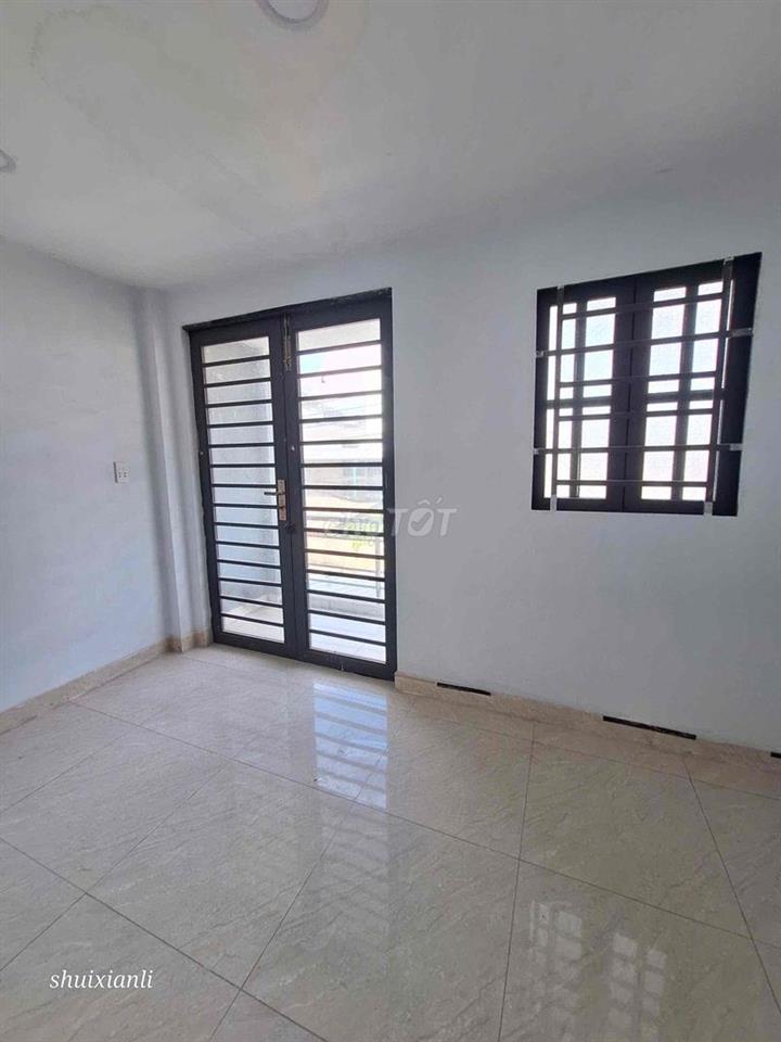 Nhà mới - 4x17M - 1 lầu - 3 phòng