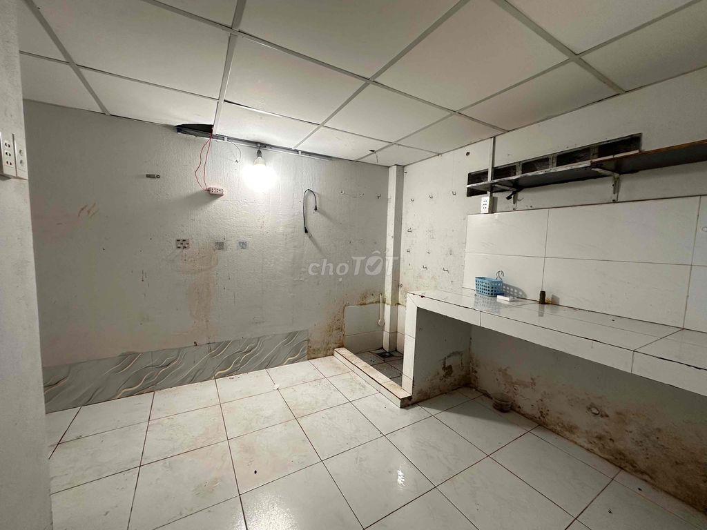 Nhà KDBB 4x10M - 1 phòng + gác 4,5tr/ tháng