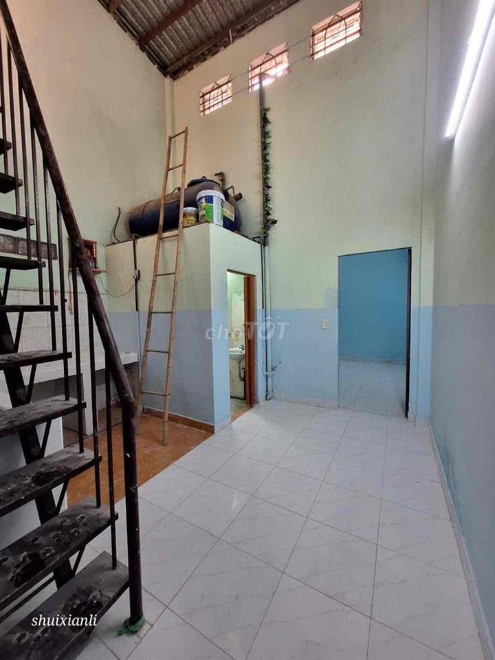 Nhà 1/ đường số 8 - 2 phòng 5,7tr/ tháng