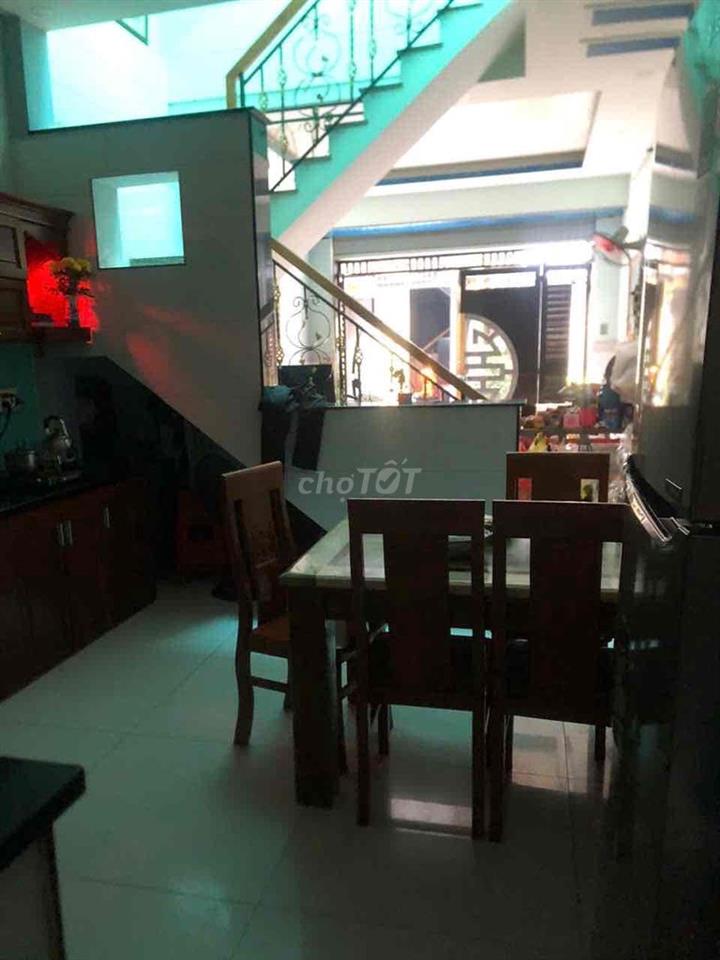 Nhà liên khu 5-6 ( 4x12M ) 2 phòng ngủ