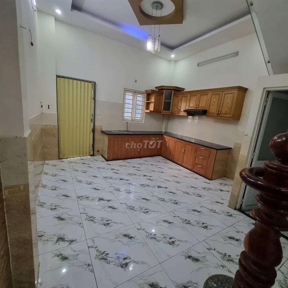 Cho thuê nhà hẻm Hương Lộ 2: 4.5mx15m 1 trệt 3 lầu, 4PN 3WC