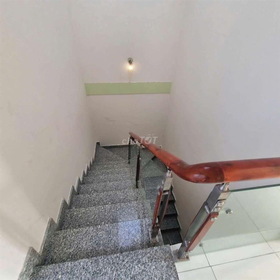Cho thuê nhà hẻm Hương Lộ 2: 4.5mx15m 1 trệt 3 lầu, 4PN 3WC