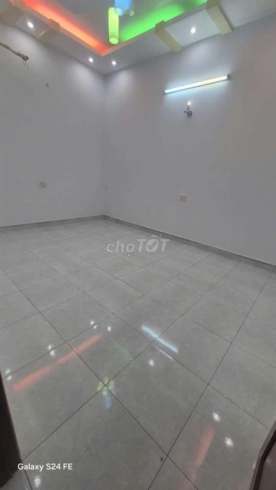 Cho thuê nhà hẻm Lê Văn Quới: 5mx16m 1 trệt 1 lầu, 3PN 2WC