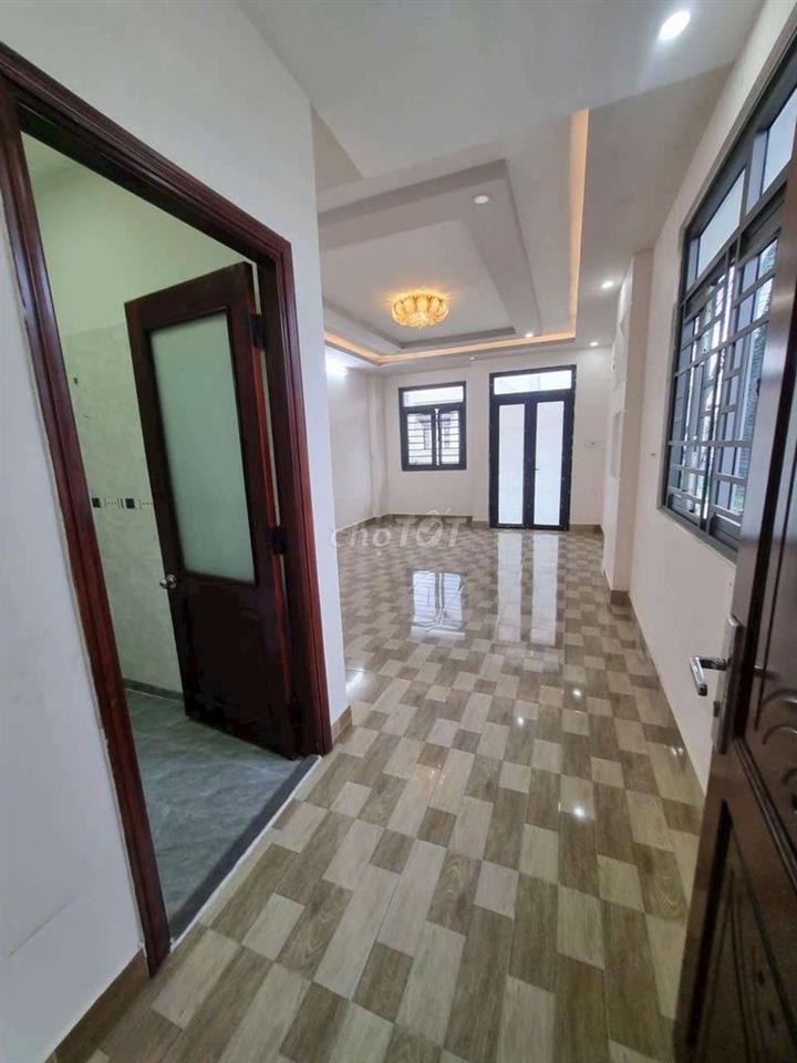 Cho thuê nhà 1/ Bình Trị Đông: 5mx20m 1 trệt 2 lầu, 4PN 5WC
