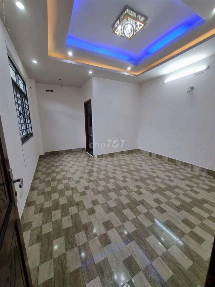 Cho thuê nhà 1/ Bình Trị Đông: 5mx20m 1 trệt 2 lầu, 4PN 5WC