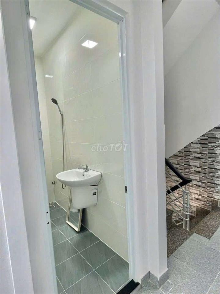 Cho thuê nhà hẻm Gò Xoài: 4mx10m 1 trệt 2 lầu, 4PN 3WC