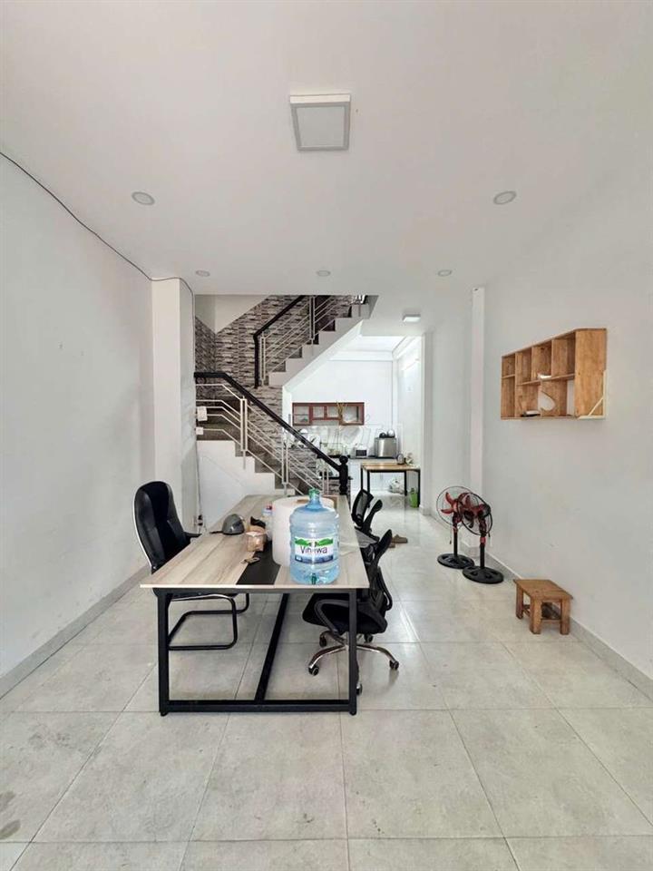 Cho thuê nhà hẻm Gò Xoài: 4mx10m 1 trệt 2 lầu, 4PN 3WC