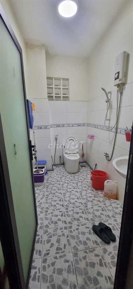 Cho thuê nhà Mặt Tiền Tân Hòa Đông, Bình Tân: 5mx14m 1 trệt 2 lầu, 2PN