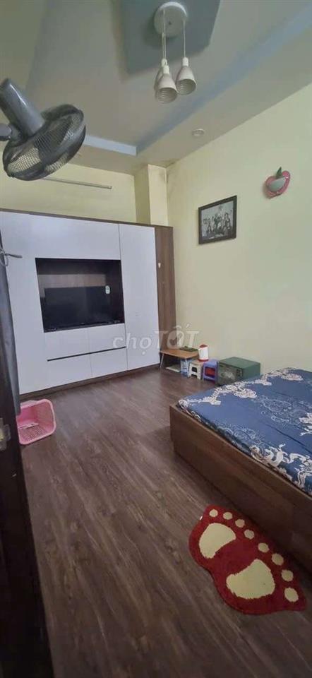 Cho thuê nhà Mặt Tiền Tân Hòa Đông, Bình Tân: 5mx14m 1 trệt 2 lầu, 2PN