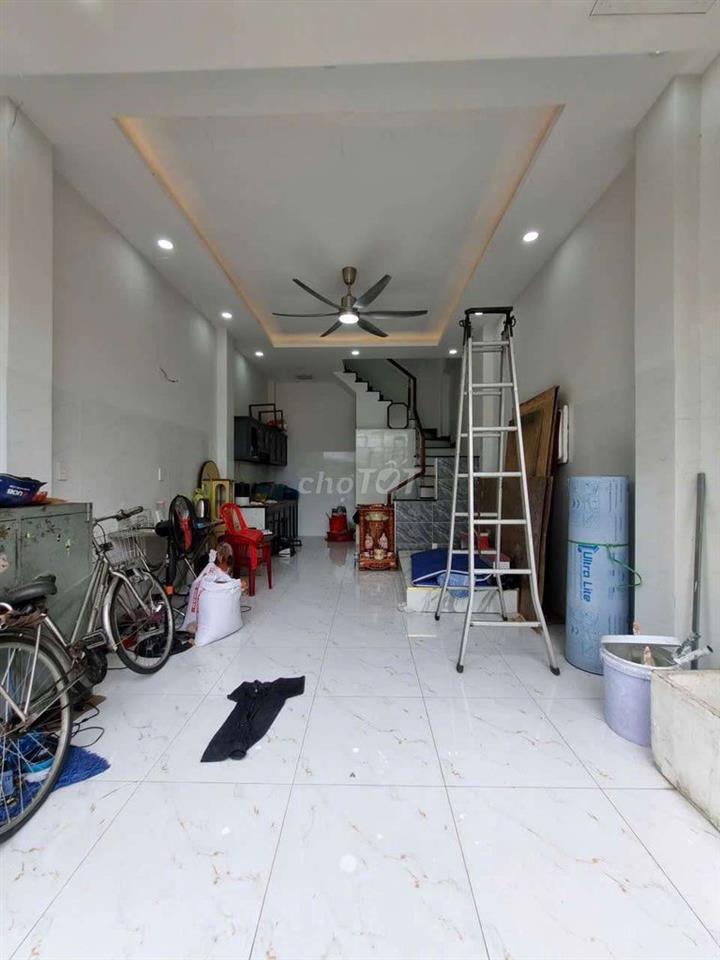 Cho thuê nhà hẻm Lê Văn Quới: 4mx8m 1 trệt 2 lầu, 2PN 3WC