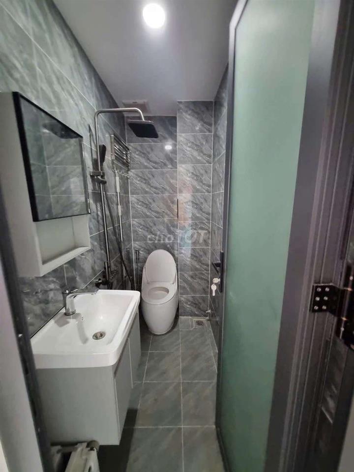 Cho thuê nhà hẻm Lê Văn Quới: 4mx8m 1 trệt 2 lầu, 2PN 3WC