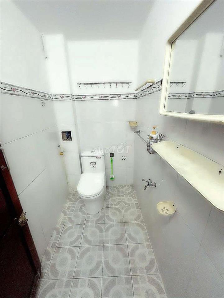 Cho thuê nhà hẻm Lê Văn Quới: 4mx14m 1 trệt 1 lầu, 3PN 2WC
