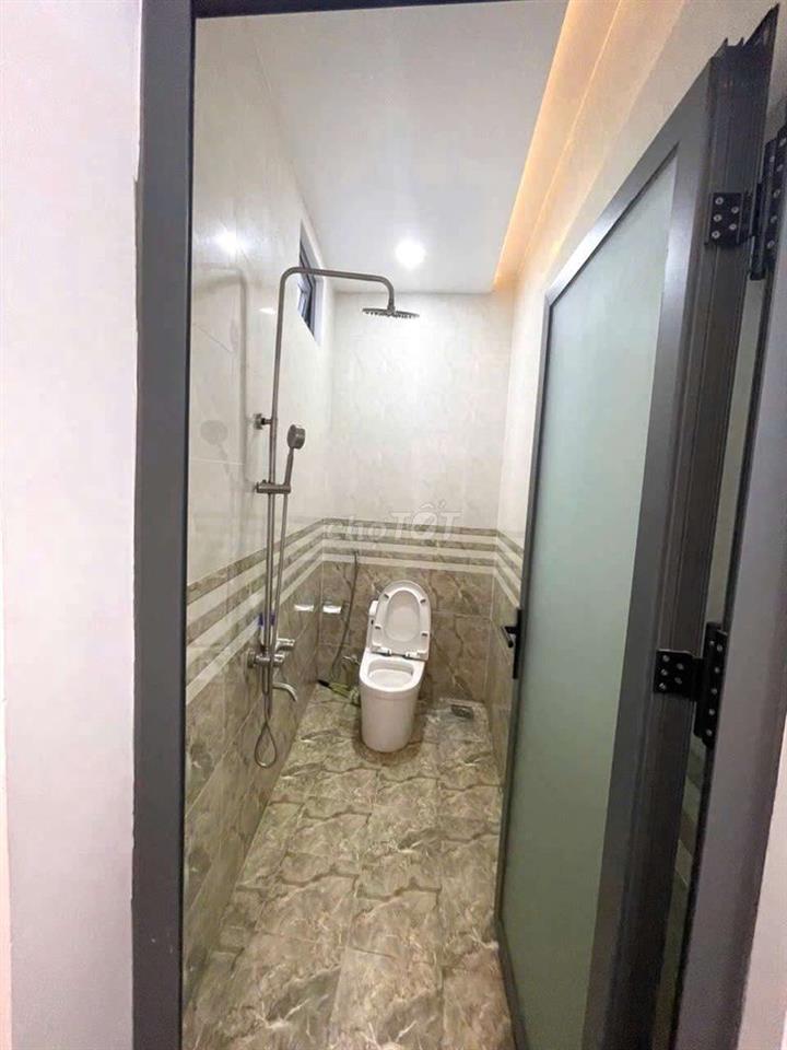 Cho thuê nhà hẻm Hương Lộ 2: 4.5mx16m 1 lửng 3 lầu, 4PN 5WC