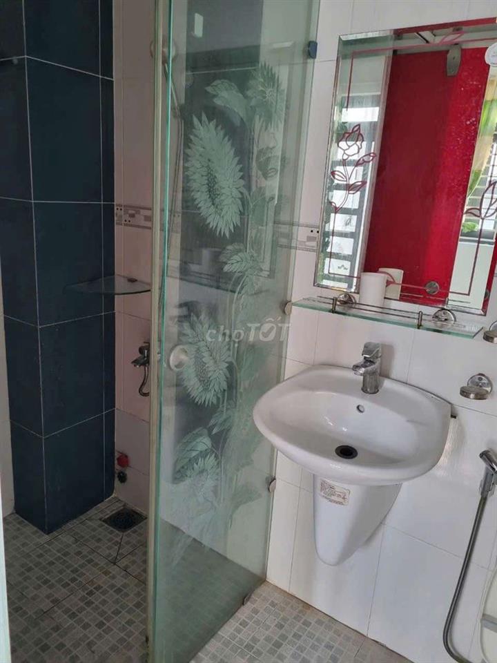 Cho thuê nhà 1/ Lê Văn Quới: 4mx14m 1 trệt 3 lầu, 4PN 5WC