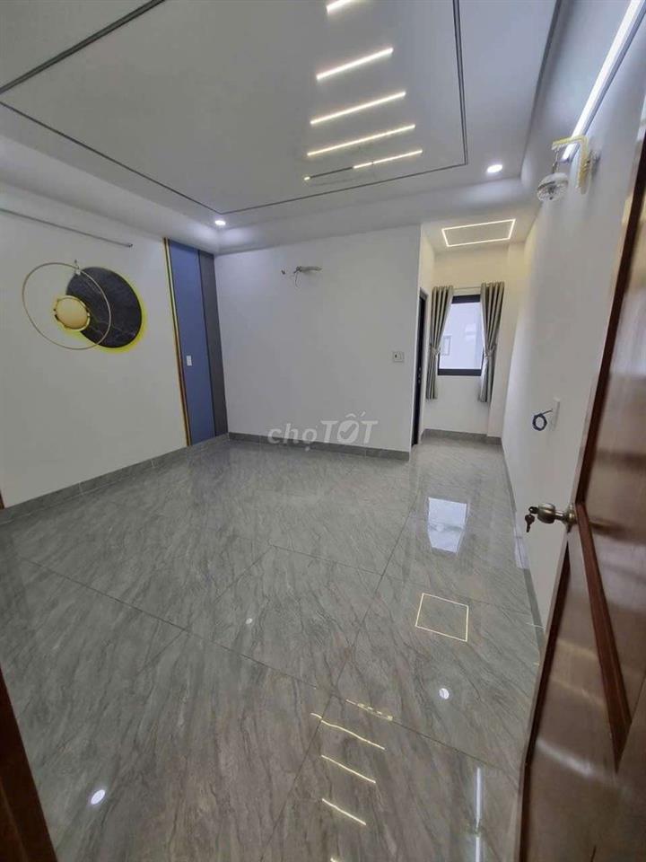 Nhà 1 / Hương Lộ 2 có thang máy: 4mx17m 1 lửng 3 lầu, 5PN 7WC