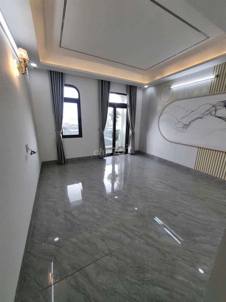 Nhà 1 / Hương Lộ 2 có thang máy: 4mx17m 1 lửng 3 lầu, 5PN 7WC