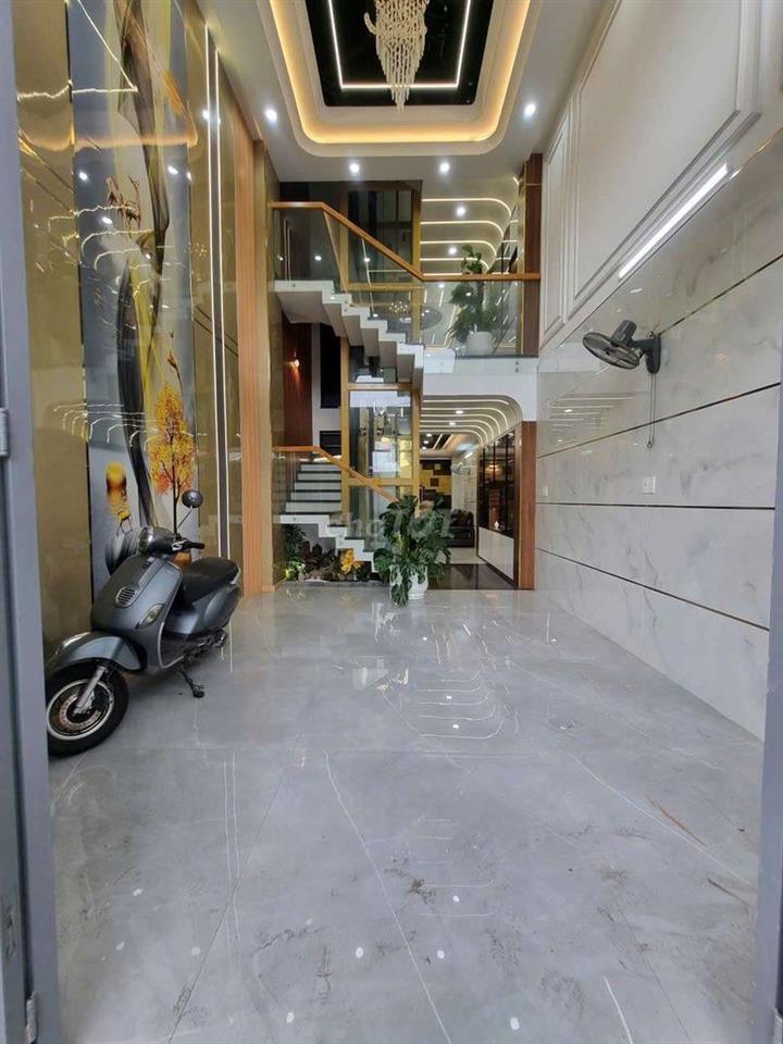 Nhà 1 / Hương Lộ 2 có thang máy: 4mx17m 1 lửng 3 lầu, 5PN 7WC