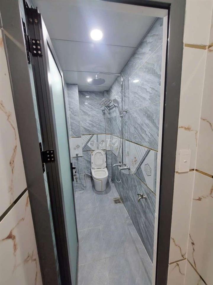 Nhà 1 / Hương Lộ 2 có thang máy: 4mx17m 1 lửng 3 lầu, 5PN 7WC