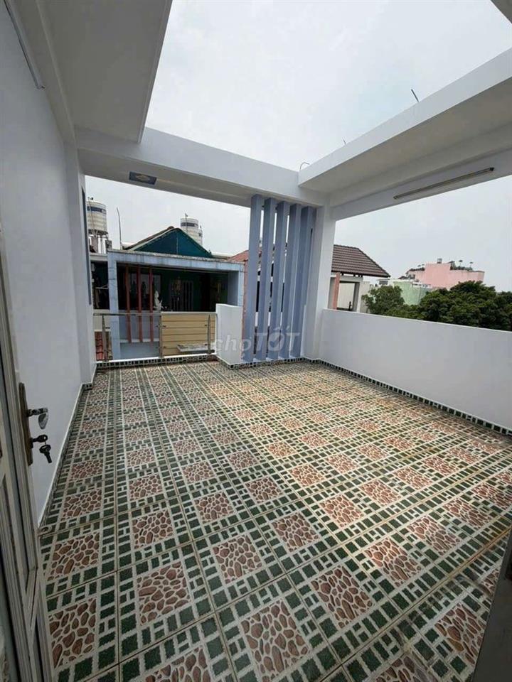Cho thuê nhà hẻm 700 Tỉnh Lộ 10: 4.5mx13m 1 trệt 3 lầu, 4PN 5WC
