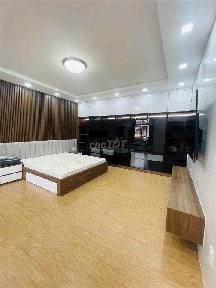 Cho thuê biệt thự góc full nội thất dt 10*20m
