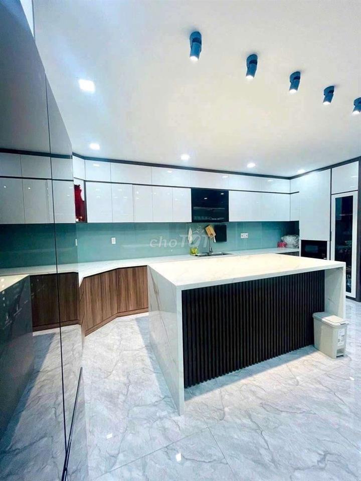 Cho thuê biệt thự góc full nội thất dt 10*20m