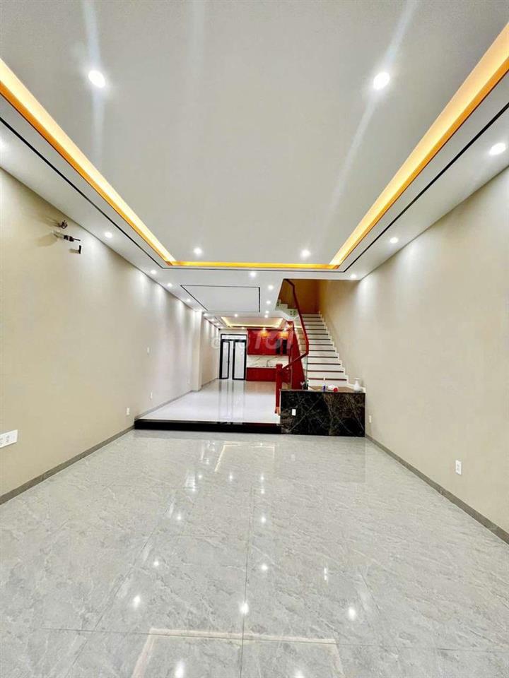 Cho thuê nhà mới tinh giáp tên lửa dt 5*20m