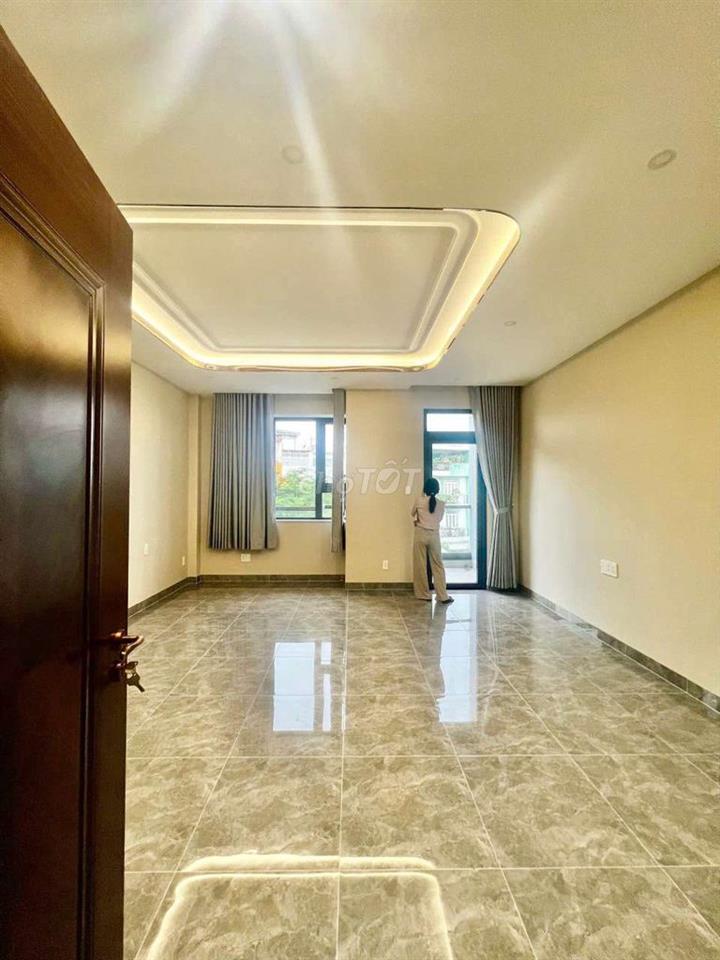 Cho thuê nhà mới tinh giáp tên lửa dt 5*20m