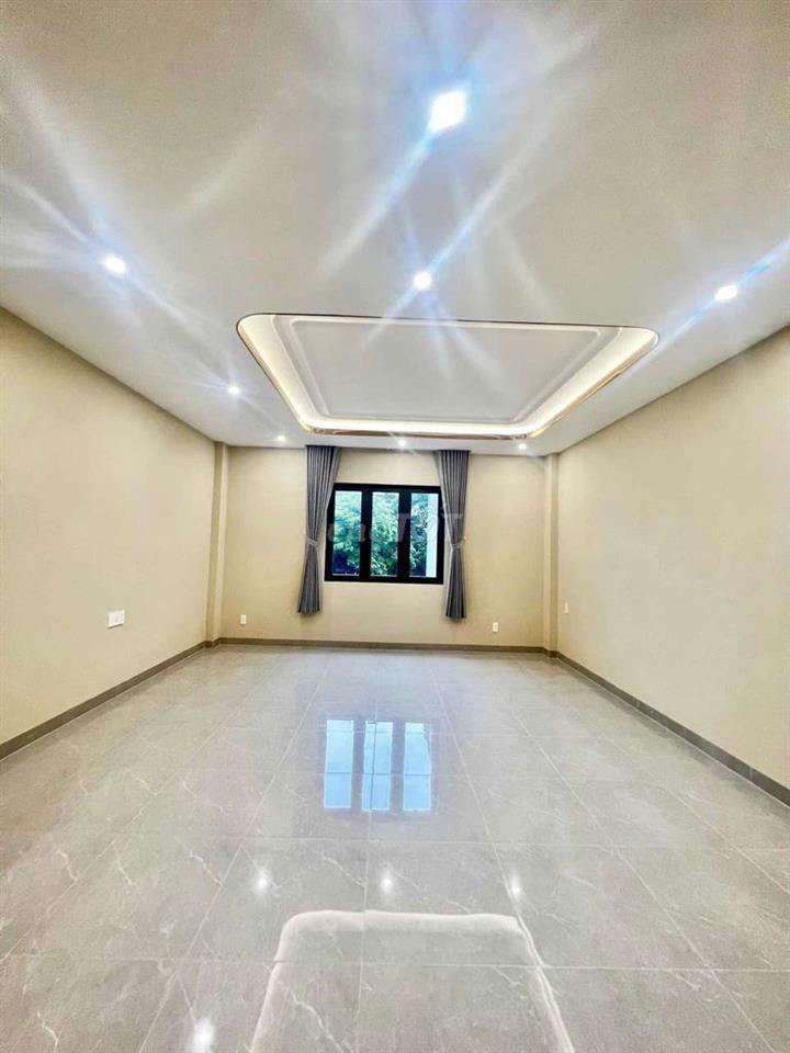 Cho thuê nhà mới tinh giáp tên lửa dt 5*20m