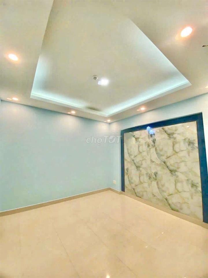 Cho thuê góc 2MT khu tên lửa dt 5*16m
