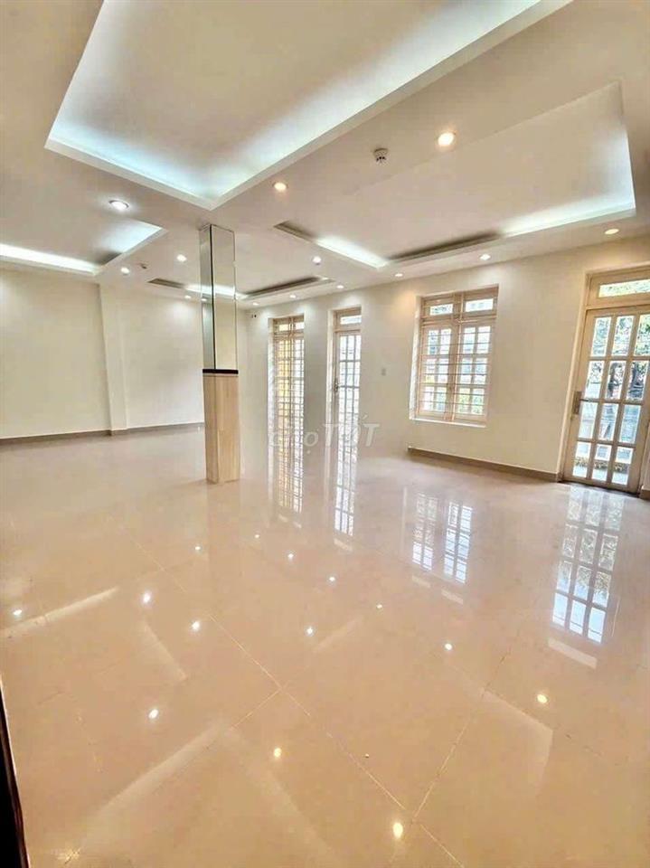 Cho thuê góc 2MT khu tên lửa dt 5*16m