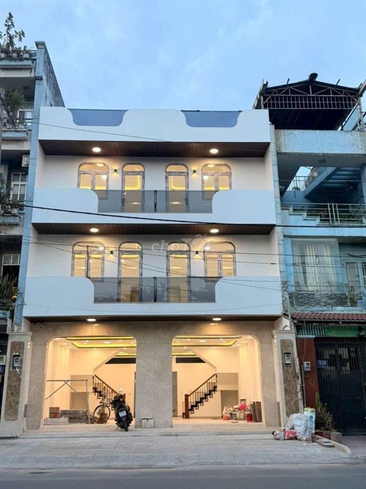 Cho thuê mặt tiền kinh doanh mới tinh dt 9*18m