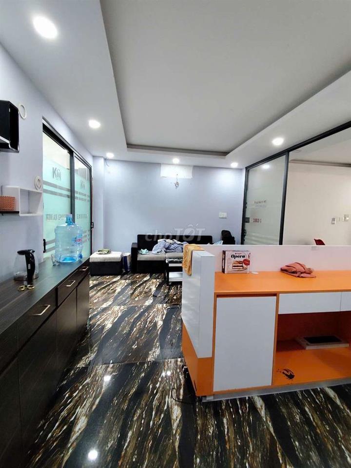 Cho thuê nhà MTKD tên lửa dt 6*20m có hầm