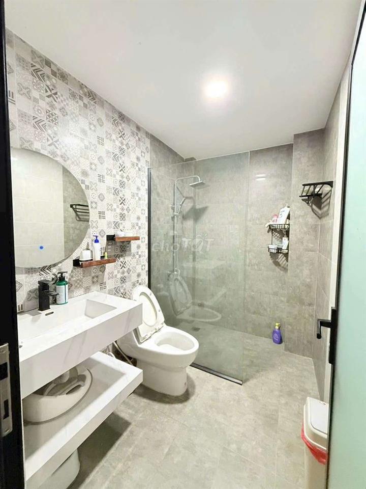 Cho thuê nhà mới MTNB khu tên lửa dt 4*20m