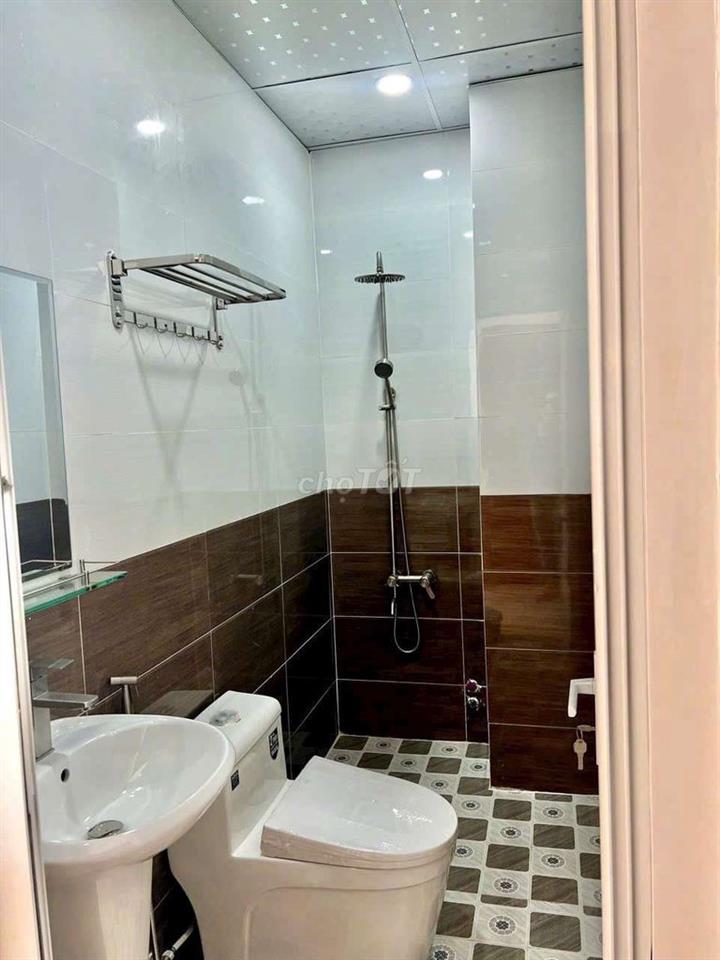 Cho thuê nhà MTNB khu hương lộ 2 đt 4*15m 
