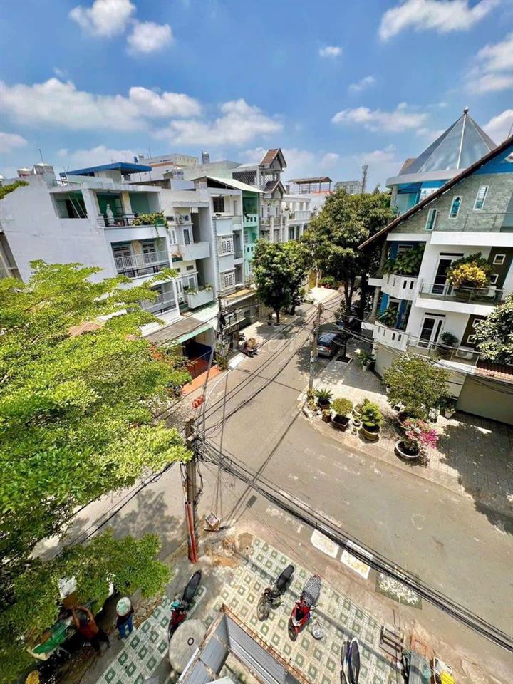Cho thuê nhà góc MTNB khu tên lửa dt 4*20m