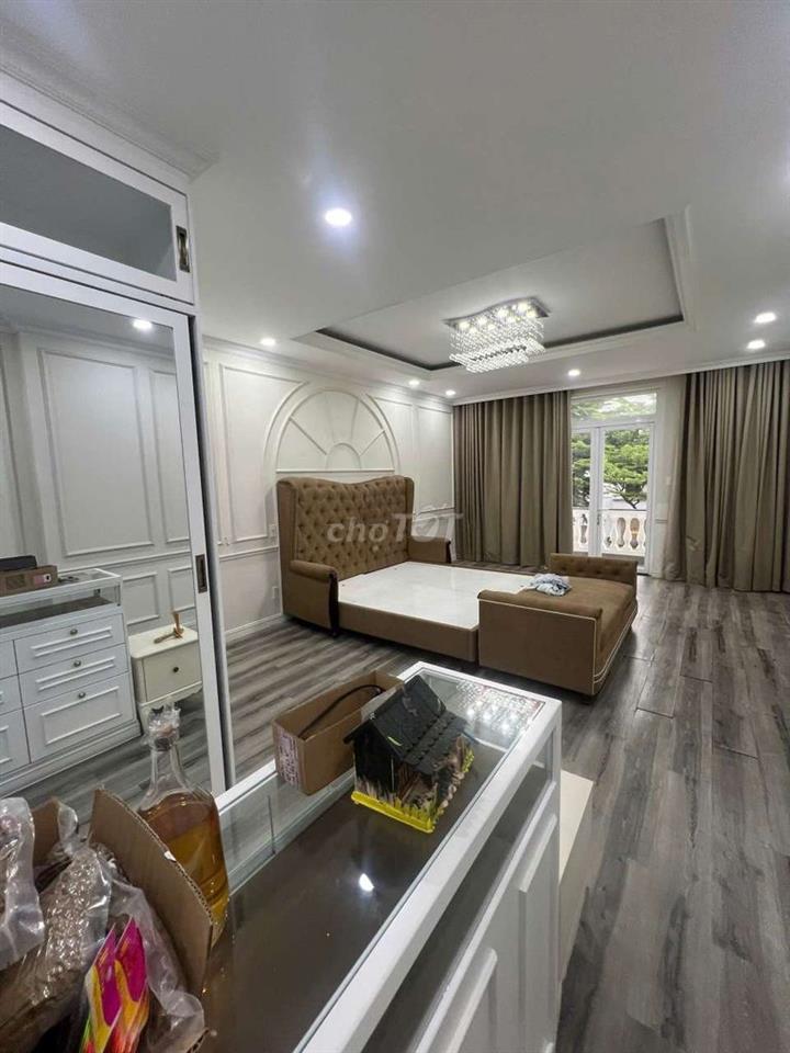 Cho thuê nhà đẹp khu tên lửa dt 5*20m