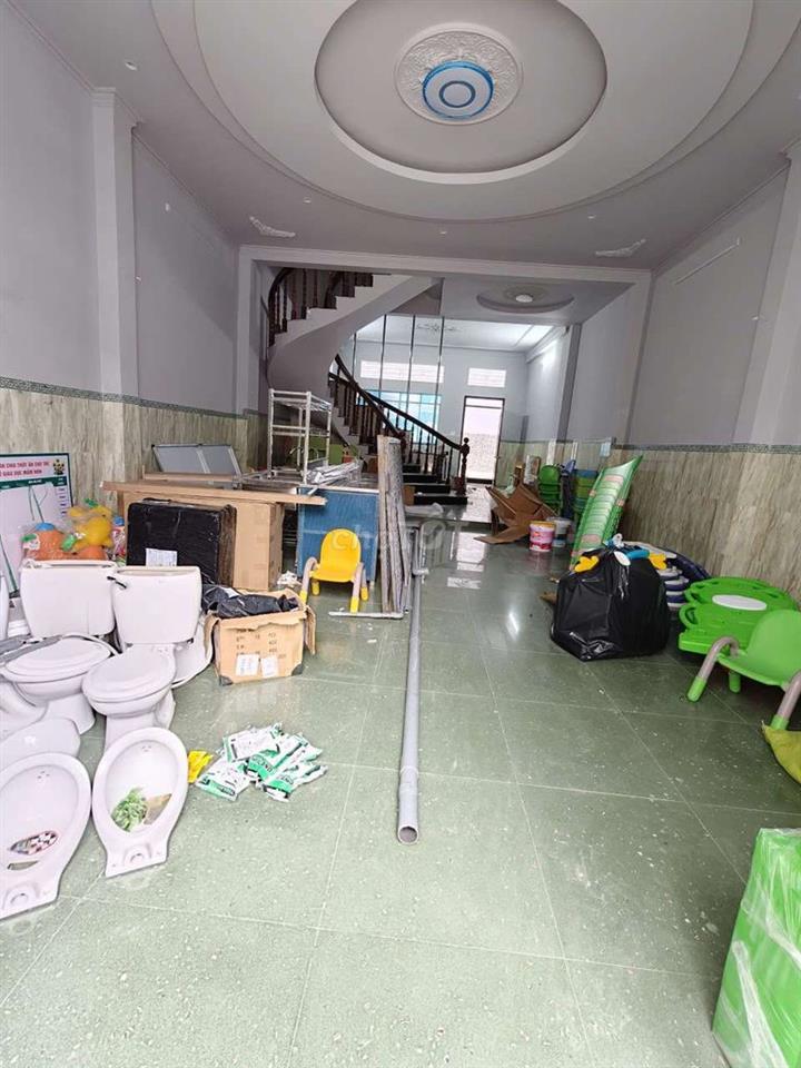 Cho thuê nhà MTNB khu tên lửa dt 6*20m