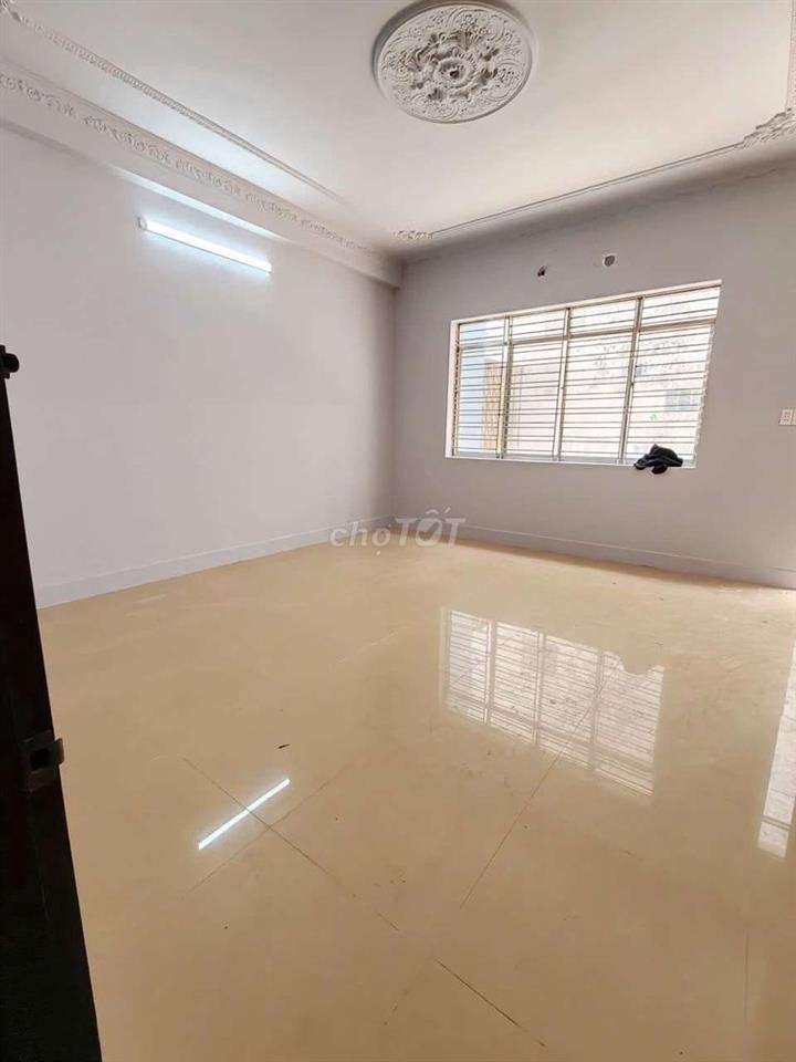 Cho thuê nhà MTNB khu tên lửa dt 6*20m
