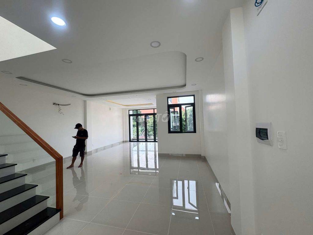 Cho thuê nhà mới tinh MTKD đường số 7 dt 6*20m