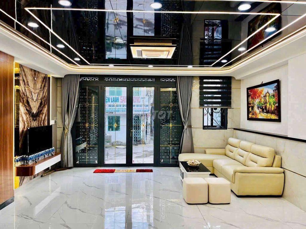Cho thuê nhà mới full nội thất đt 6*10m