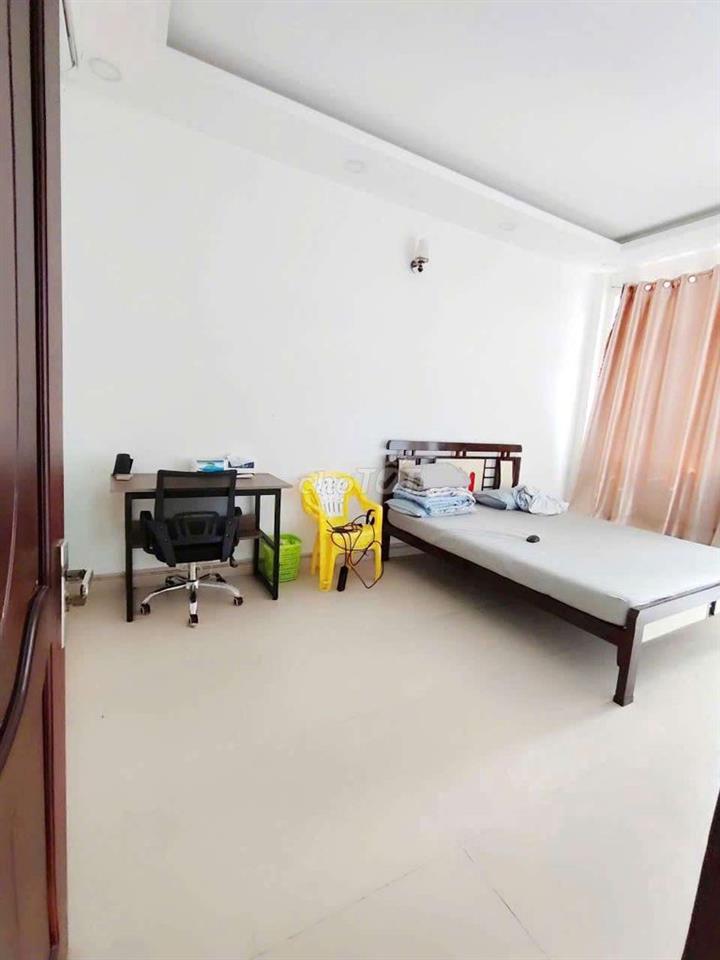 Cho thuê biệt thự có nội thất khu tên lửa dt 7*20m