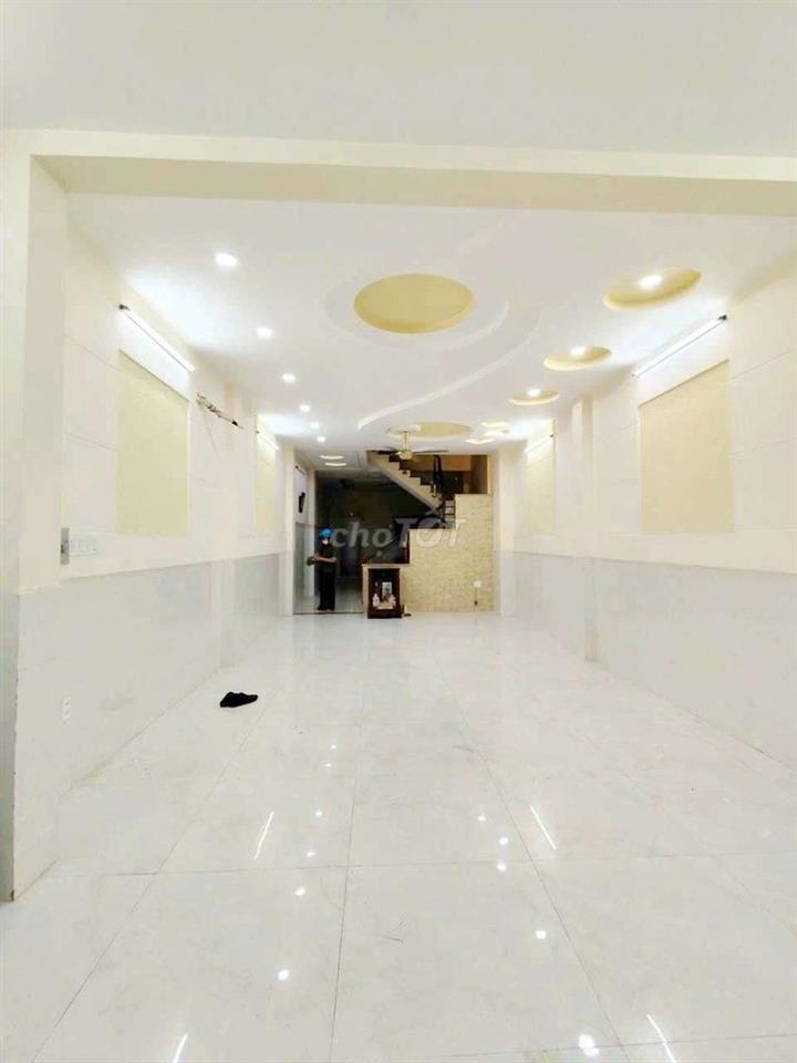 Cho thuê nhà mới MTNB khu tên lửa dt 4.5*20m 