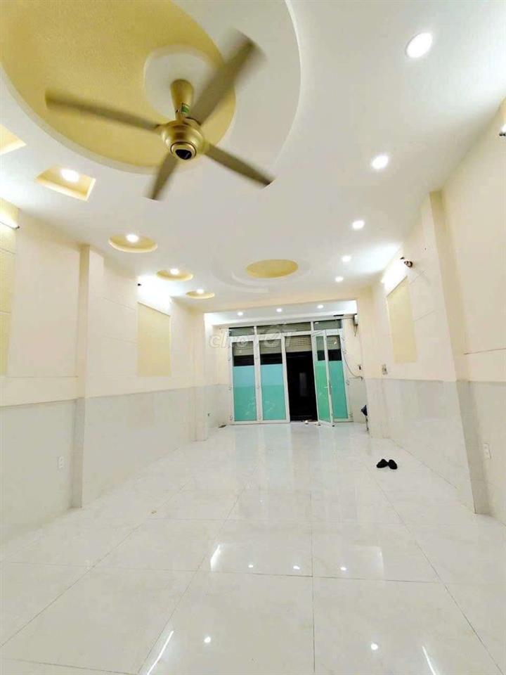 Cho thuê nhà mới MTNB khu tên lửa dt 4.5*20m 