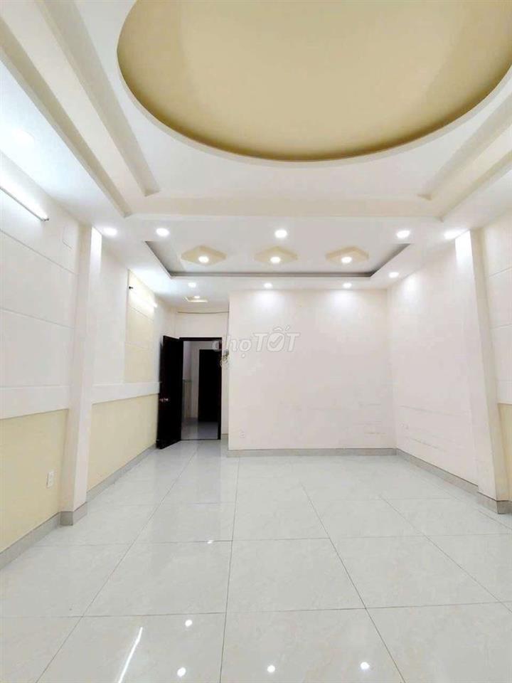 Cho thuê nhà mới MTNB khu tên lửa dt 4.5*20m 