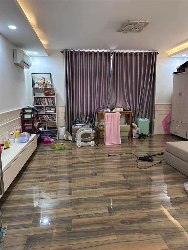 Cho thuê biệt thự full nội thất sát siêu thị Aeonmall dt 5*20m