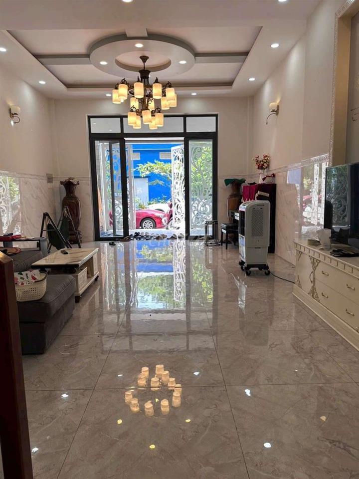 Cho thuê biệt thự full nội thất sát siêu thị Aeonmall dt 5*20m