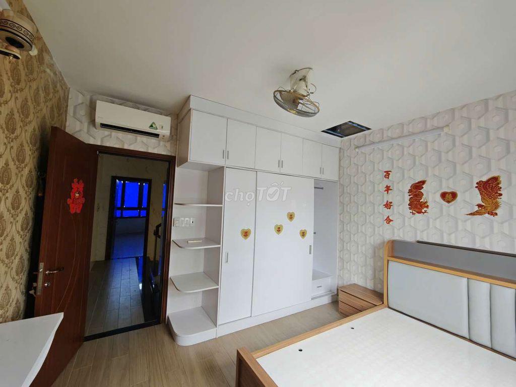 Cho thuê nhà góc MTNB quận 6 dt 4*16m