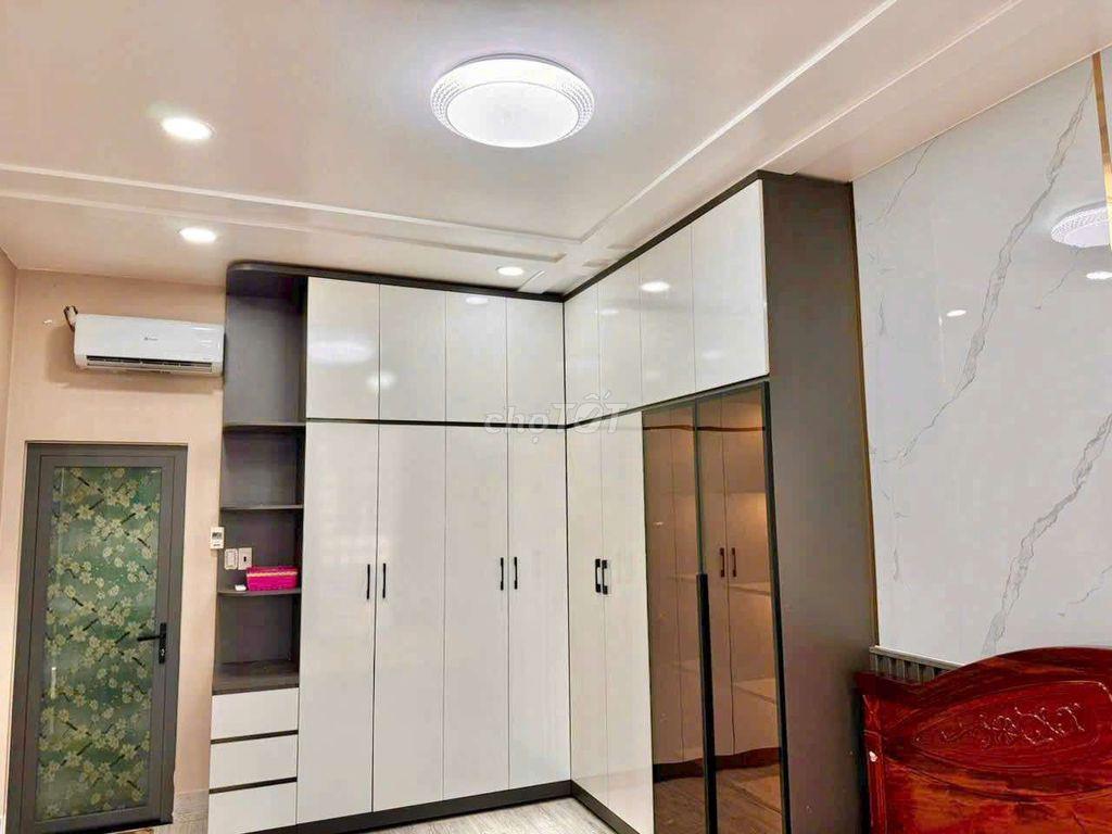 Cho thuê biệt thự full nội thất sát siêu thị Aeonmall dt 10*20m