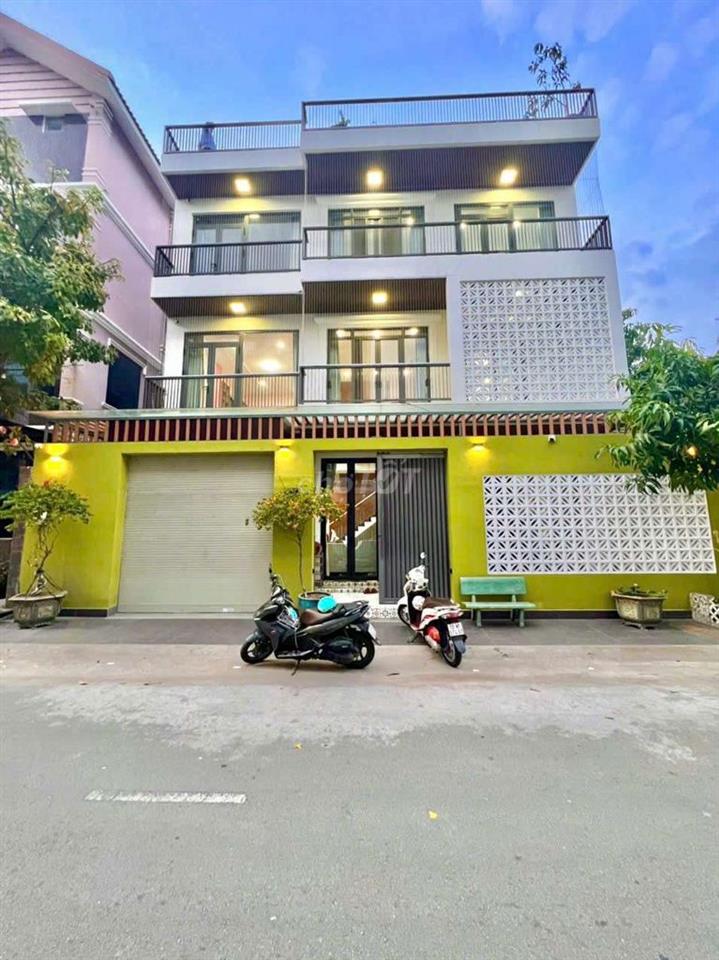 Cho thuê biệt thự full nội thất sát siêu thị Aeonmall dt 10*20m
